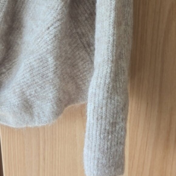 Sezane Zebulon Neutral Kid Mohair Blend Sweater, French Chic, Size Small - Picture 4 of 6